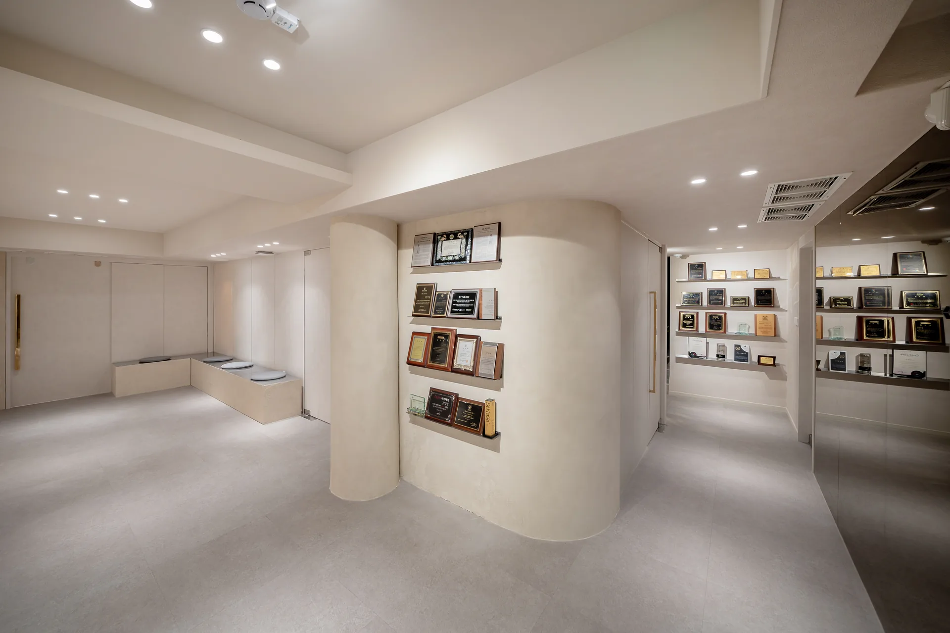 Clinic interior 6